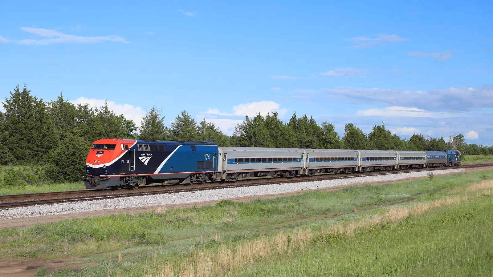 whispering-rails-my-journey-on-the-amtrak-borealis-through-the-heart-of-the-midwest-image-0