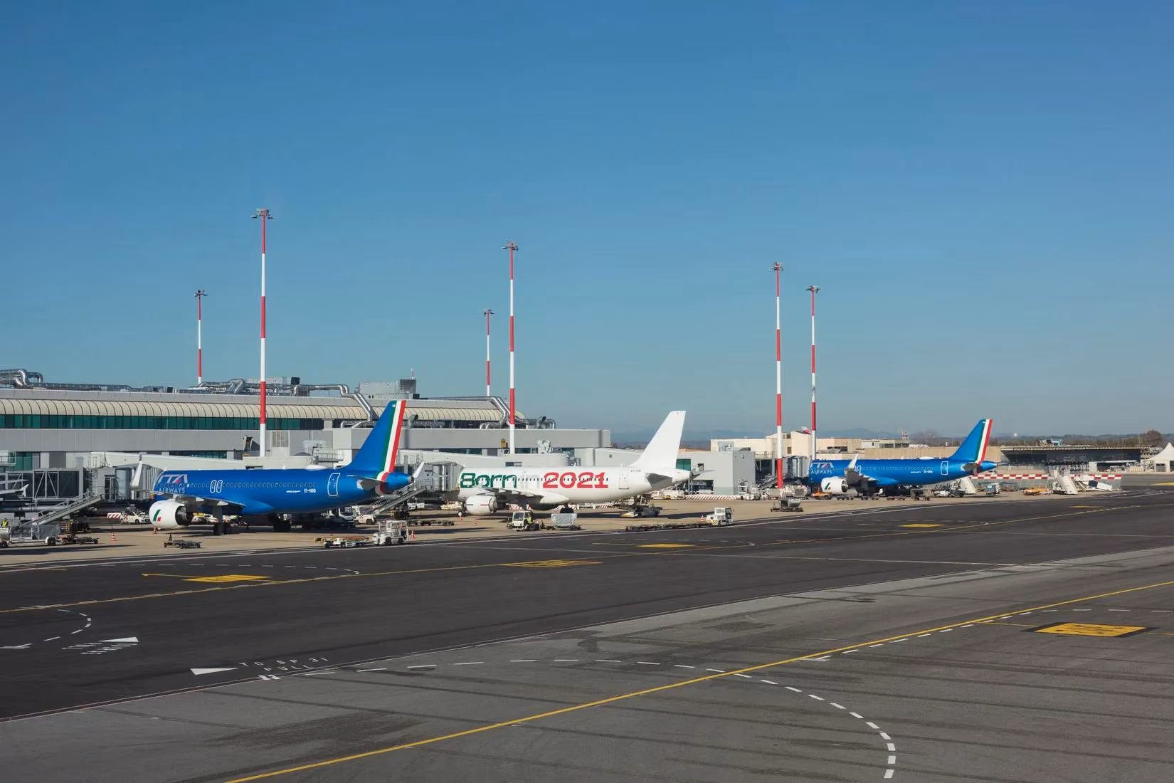 europe-s-winter-travel-meltdown-navigating-2025-holiday-strikes-image-0