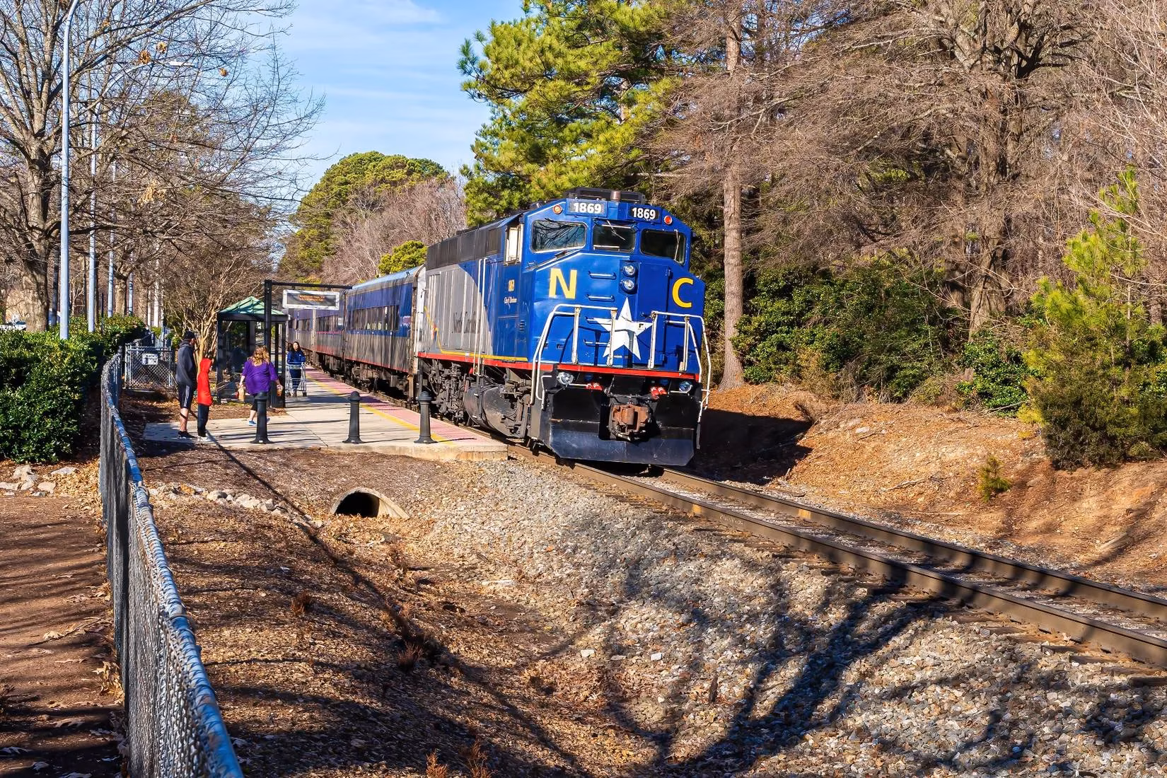 new-amtrak-route-in-north-carolina-the-blue-ridge-mountains-could-get-a-game-changing-train-line-image-0