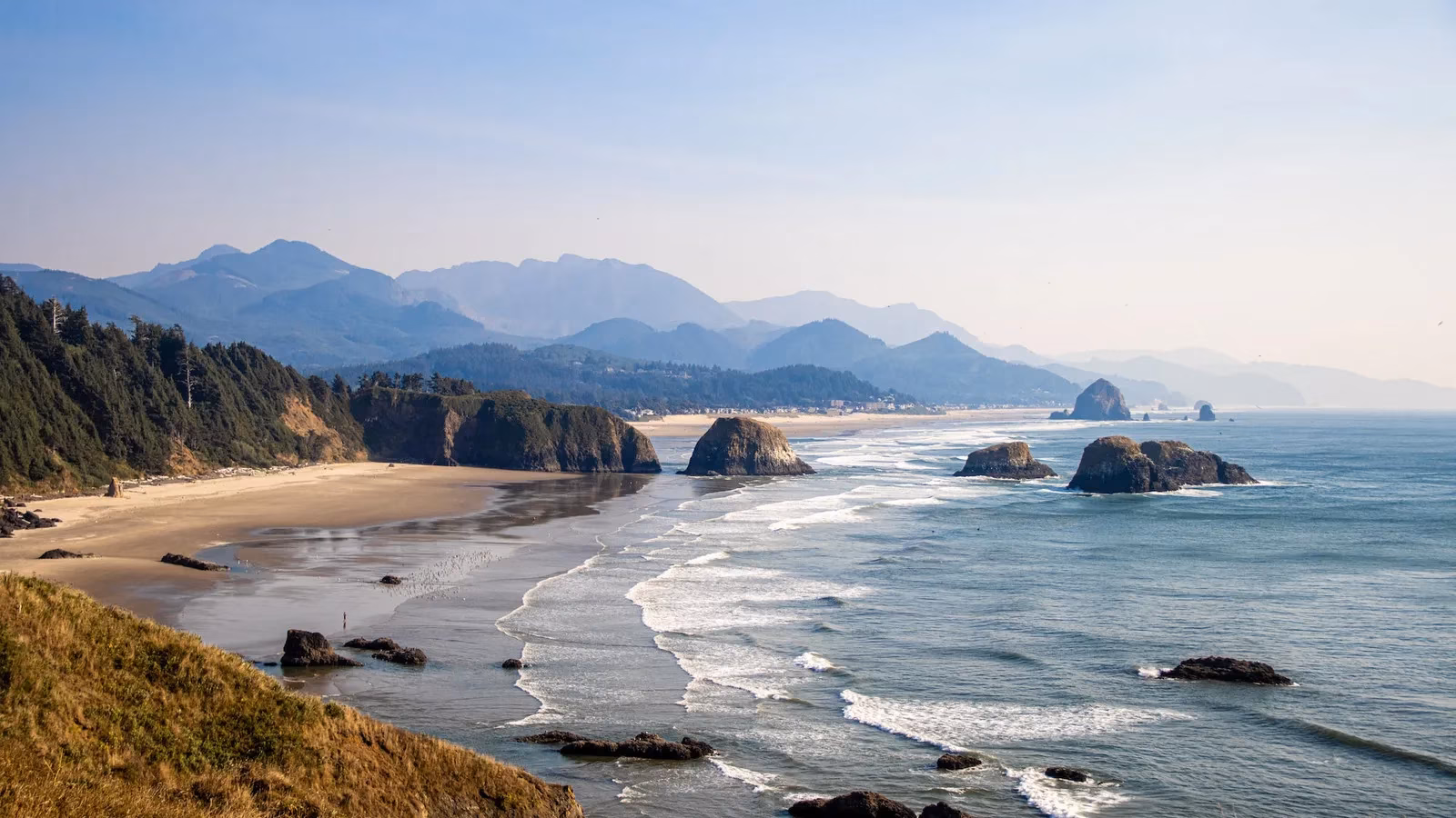 cannon-beach-in-2026-my-first-person-guide-to-oregon-s-iconic-coast-image-0